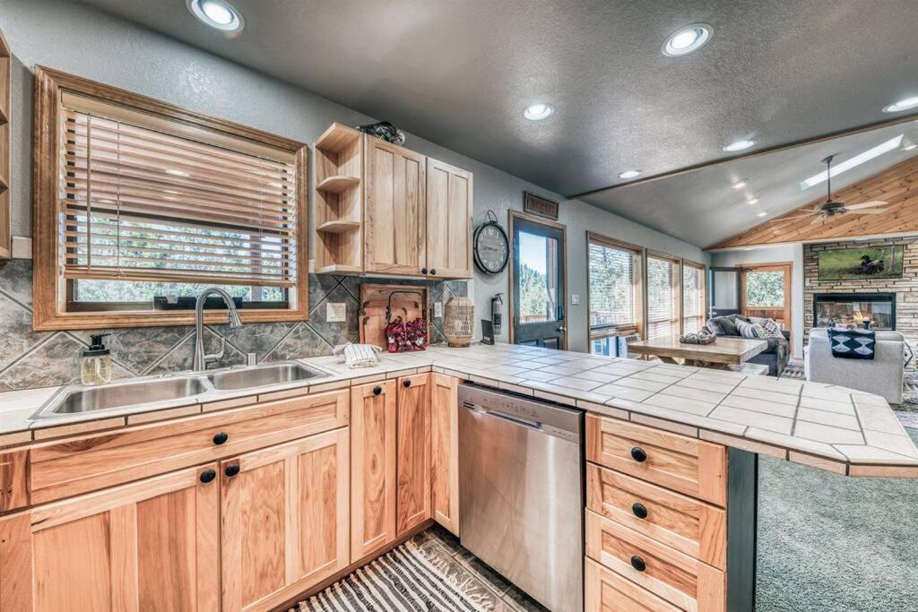 Perk Canyon Hidden Acres-Hot Tub-Gas Fireplace ルイドソ エクステリア 写真